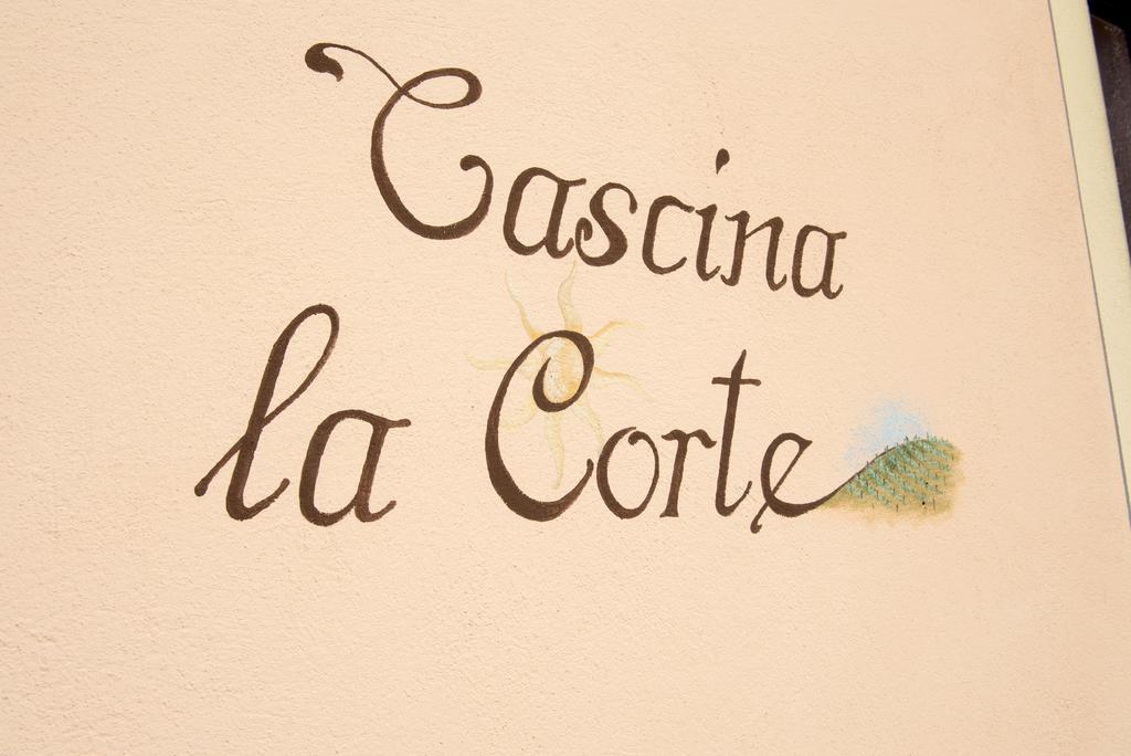 Cascina La Corte Bed & Breakfast Neive Exterior photo