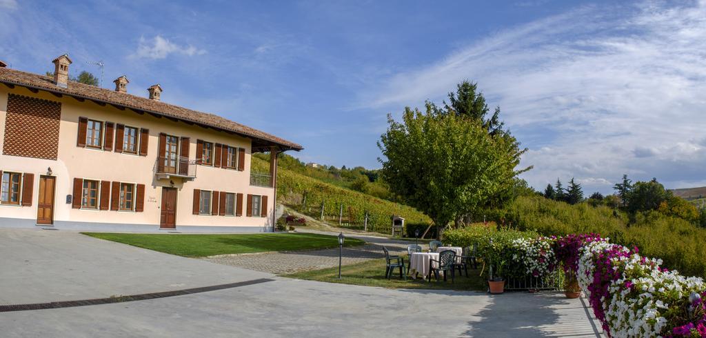 Cascina La Corte Bed & Breakfast Neive Exterior photo